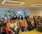 
                                                    img-VÁNOČNÍ JARMARK A VÁNOČNÍ STROM ČTENÁŘSTVÍ-5
                        