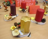 
                                                    img-VÁNOČNÍ JARMARK A VÁNOČNÍ STROM ČTENÁŘSTVÍ-13
                        