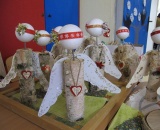 
                                                    img-VÁNOČNÍ JARMARK A VÁNOČNÍ STROM ČTENÁŘSTVÍ-16
                        