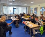 
                                                    img-První den v jazykové škole-2
                        